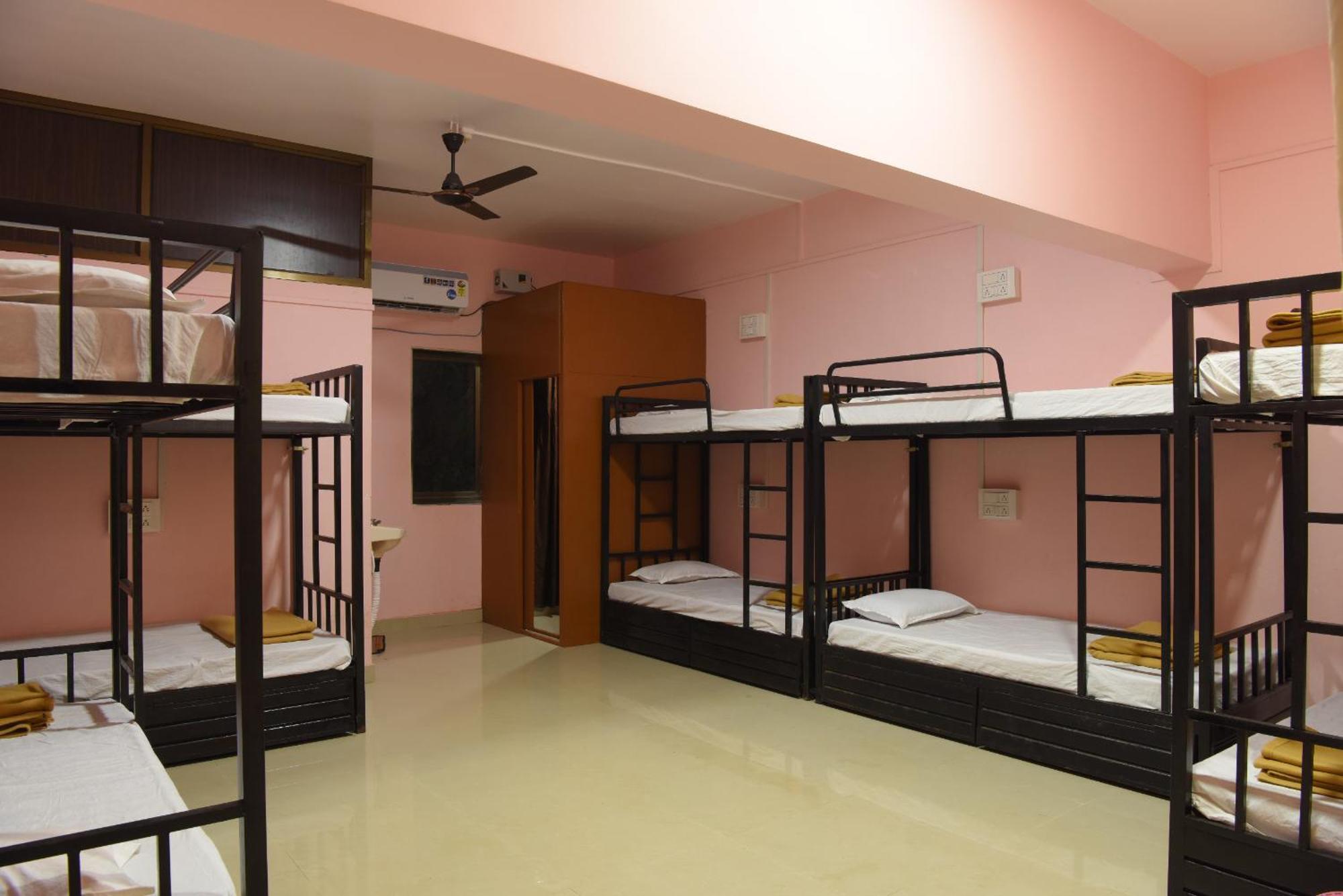 Divers Nest Hostel And Homestays Malvan Luaran gambar